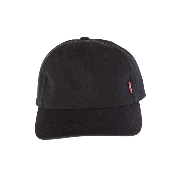 Czapka Levi`s® Classic Twill Red Tab Baseball Cap Black 77136-0157