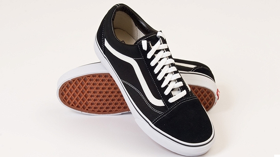 Ponadczasowe buty vans old skool dostępne w sklepie elwix.